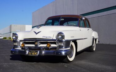Chrysler-New-Yorker-1952-Sedan-10
