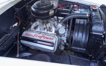 Chrysler-New-Yorker-1952-Sedan-29