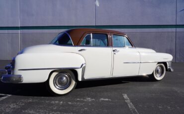 Chrysler-New-Yorker-1952-Sedan-3
