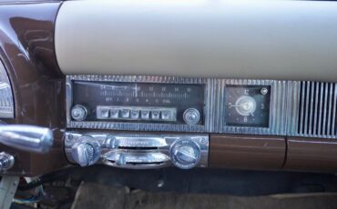 Chrysler-New-Yorker-1952-Sedan-37