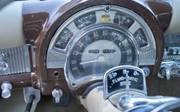 Chrysler-New-Yorker-1952-Sedan-38