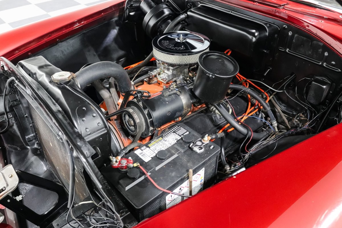 Chrysler-New-Yorker-1953-10