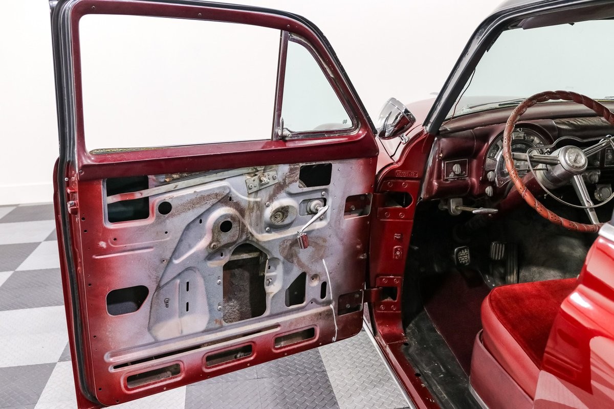 Chrysler-New-Yorker-1953-11