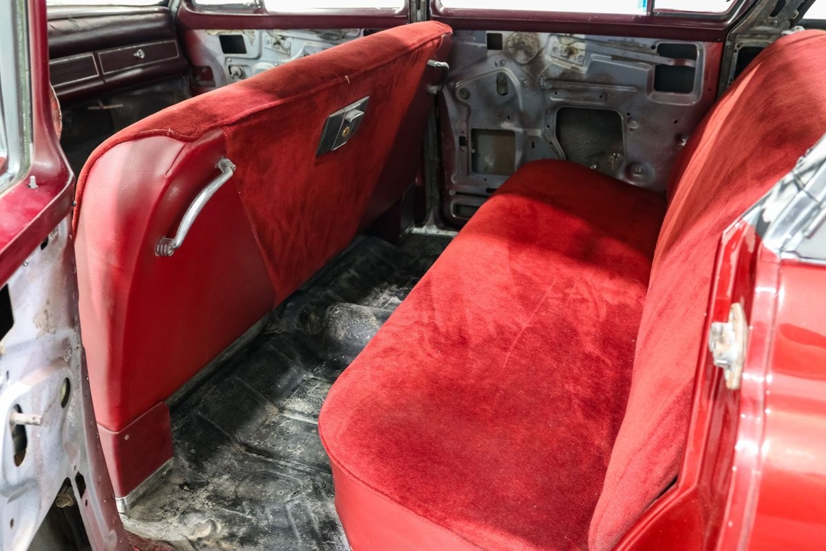 Chrysler-New-Yorker-1953-15