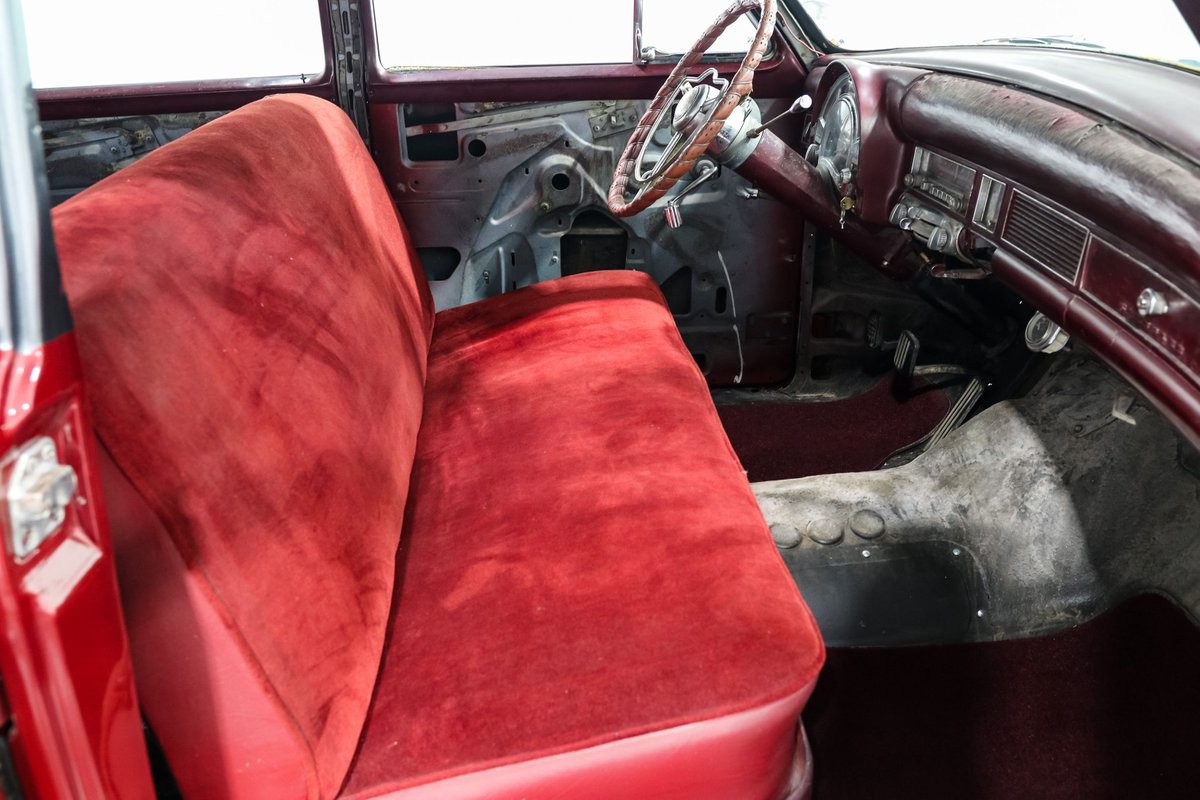 Chrysler-New-Yorker-1953-17