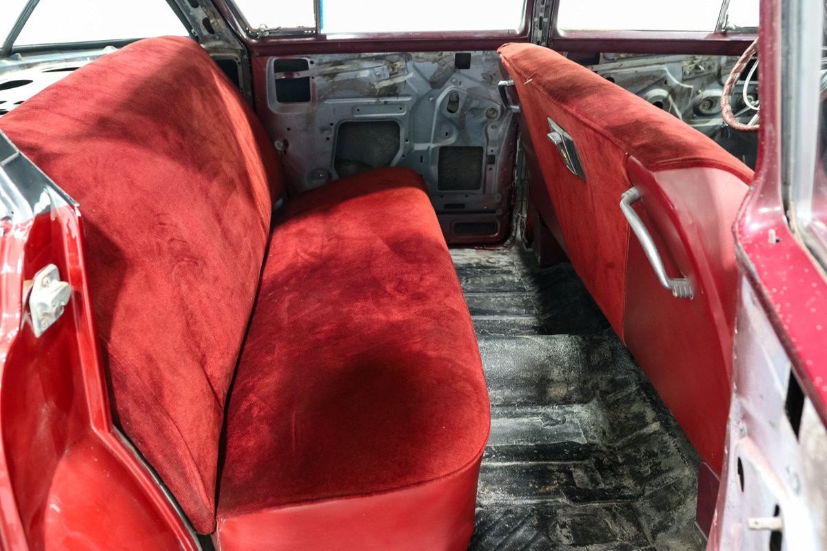 Chrysler-New-Yorker-1953-20