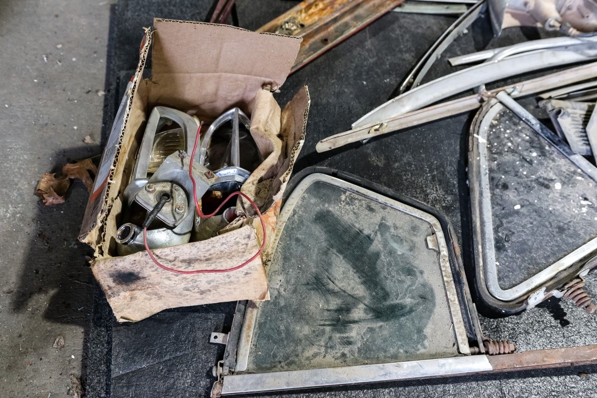 Chrysler-New-Yorker-1953-26