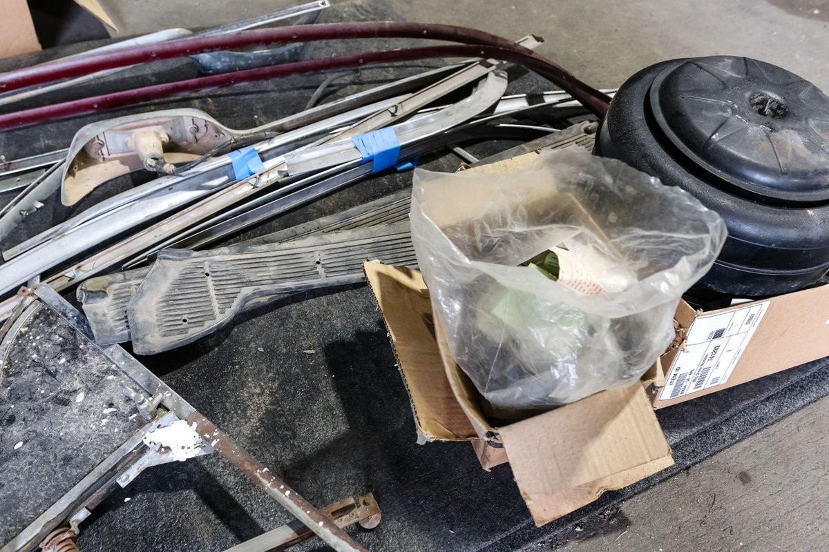 Chrysler-New-Yorker-1953-27