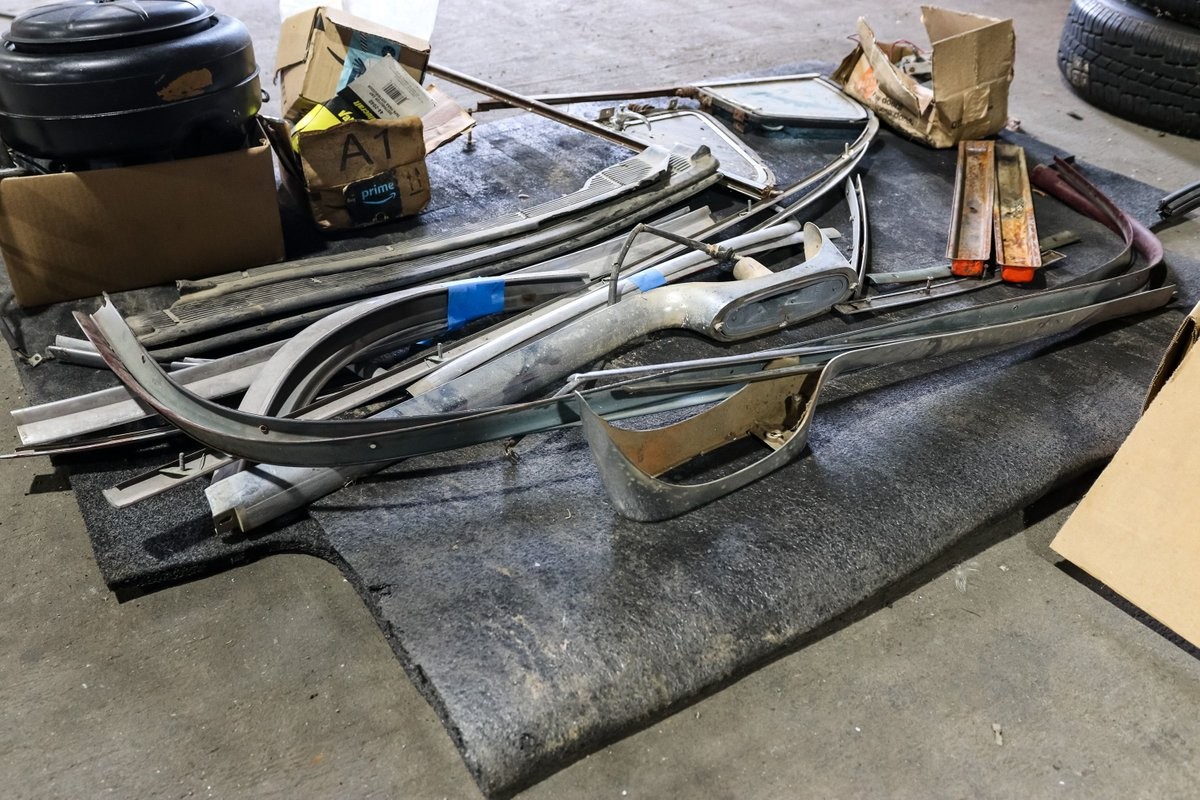 Chrysler-New-Yorker-1953-29