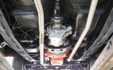 Chrysler-New-Yorker-1953-33