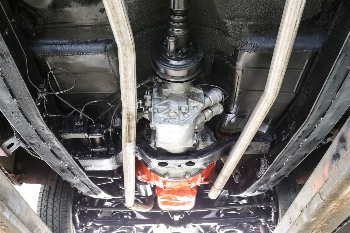 Chrysler-New-Yorker-1953-33