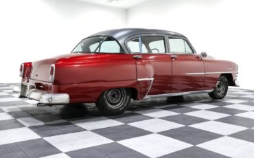 Chrysler-New-Yorker-1953-6