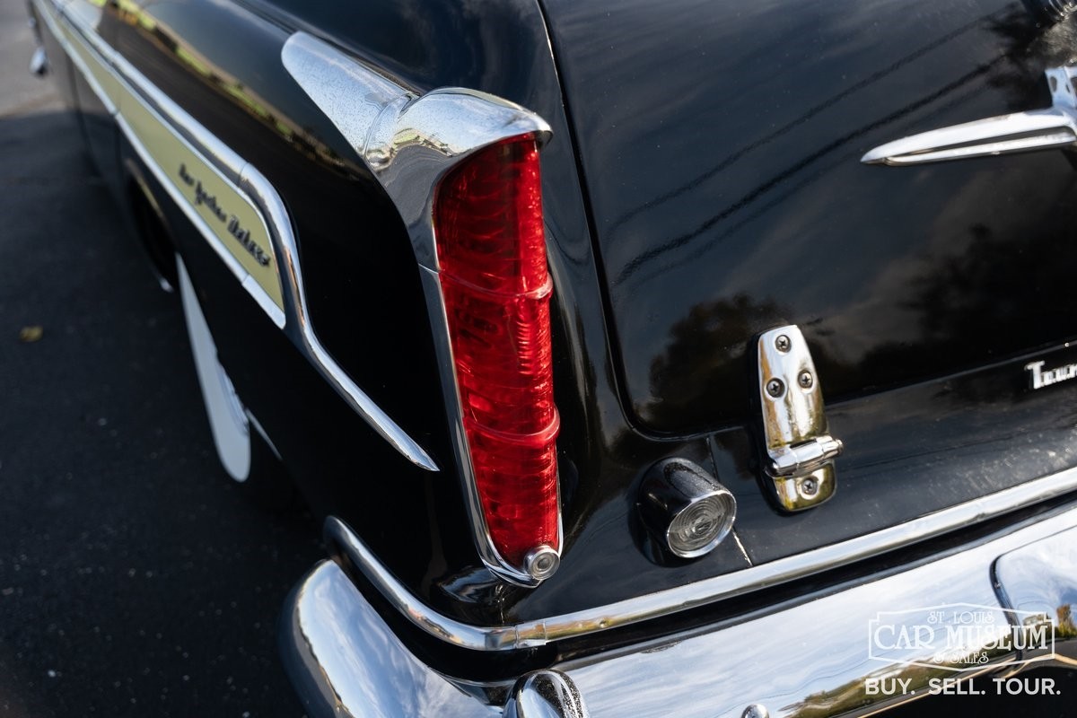 Chrysler-New-Yorker-1955-Station-Wagon-27