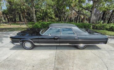 Chrysler-New-Yorker-1975-14