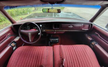 Chrysler-New-Yorker-1975-8