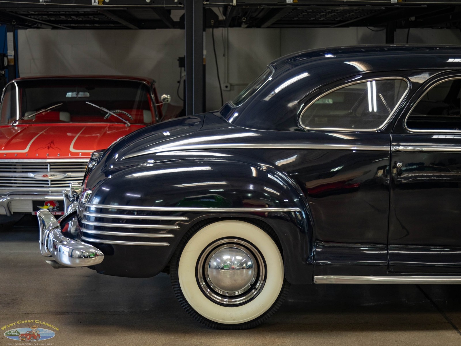 Chrysler-New-Yorker-2-Door-Club-Coupe-1942-2-Door-Coupe-1