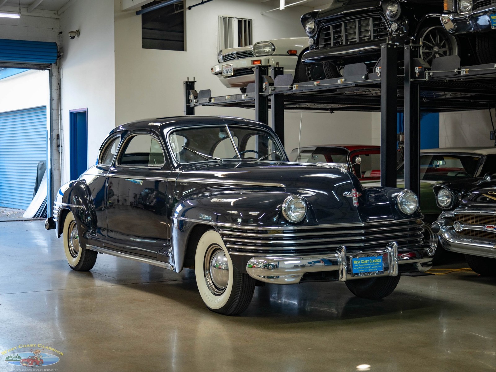 Chrysler-New-Yorker-2-Door-Club-Coupe-1942-2-Door-Coupe-10