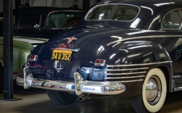 Chrysler-New-Yorker-2-Door-Club-Coupe-1942-2-Door-Coupe-25