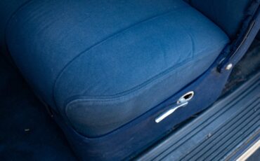 Chrysler-New-Yorker-2-Door-Club-Coupe-1942-2-Door-Coupe-28