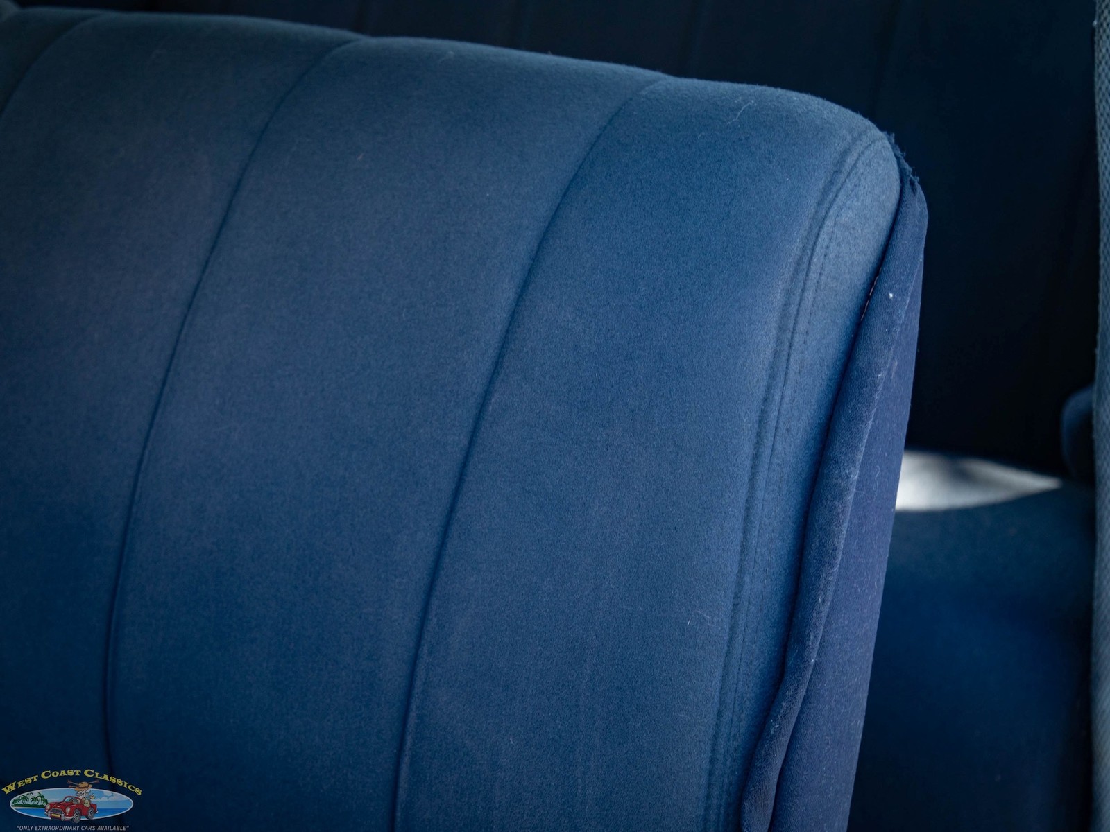 Chrysler-New-Yorker-2-Door-Club-Coupe-1942-2-Door-Coupe-29