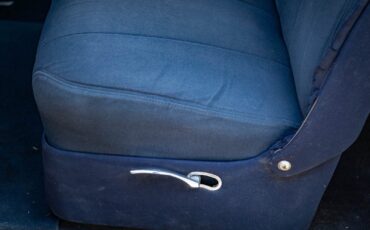 Chrysler-New-Yorker-2-Door-Club-Coupe-1942-2-Door-Coupe-31