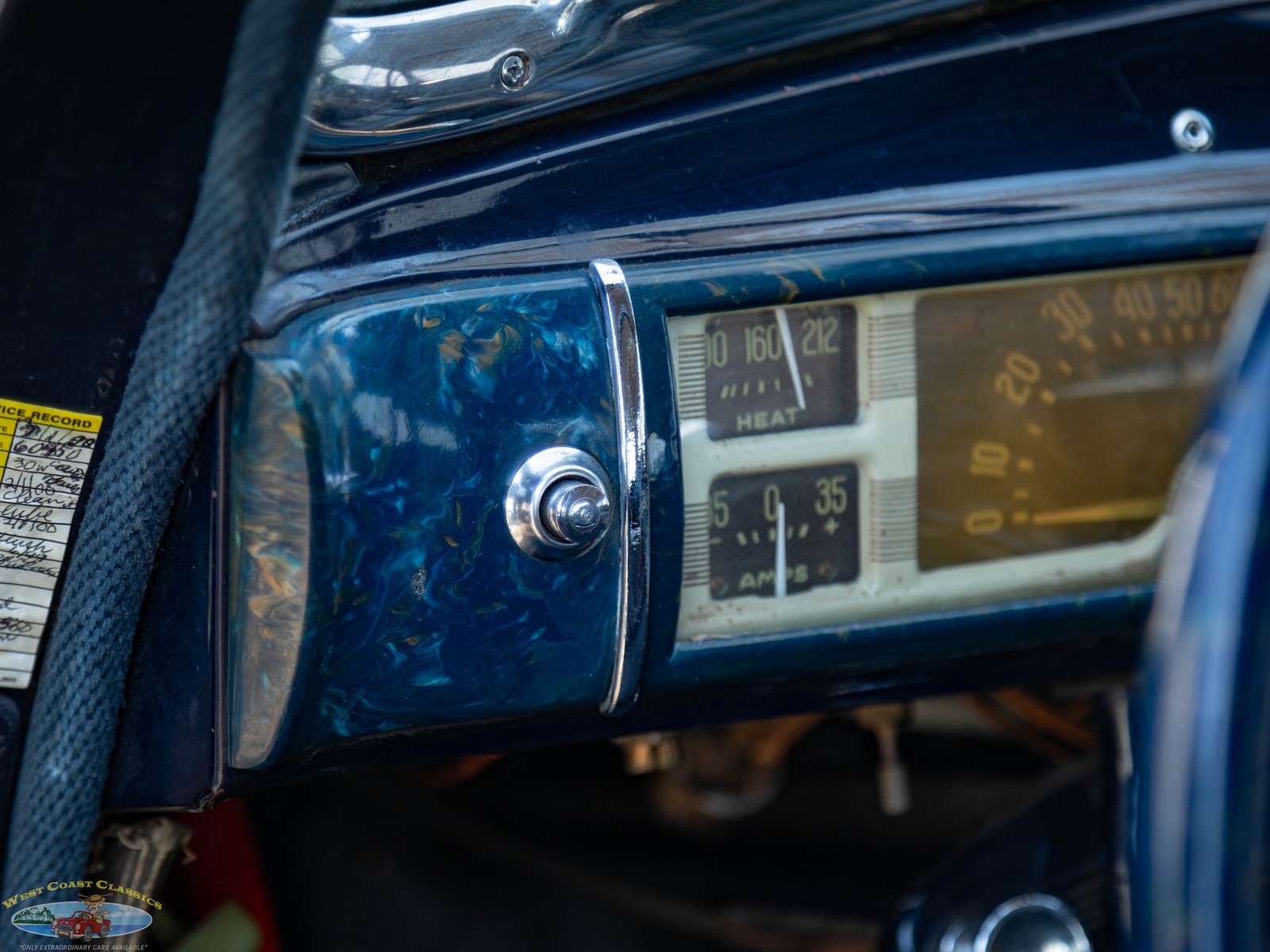 Chrysler-New-Yorker-2-Door-Club-Coupe-1942-2-Door-Coupe-35