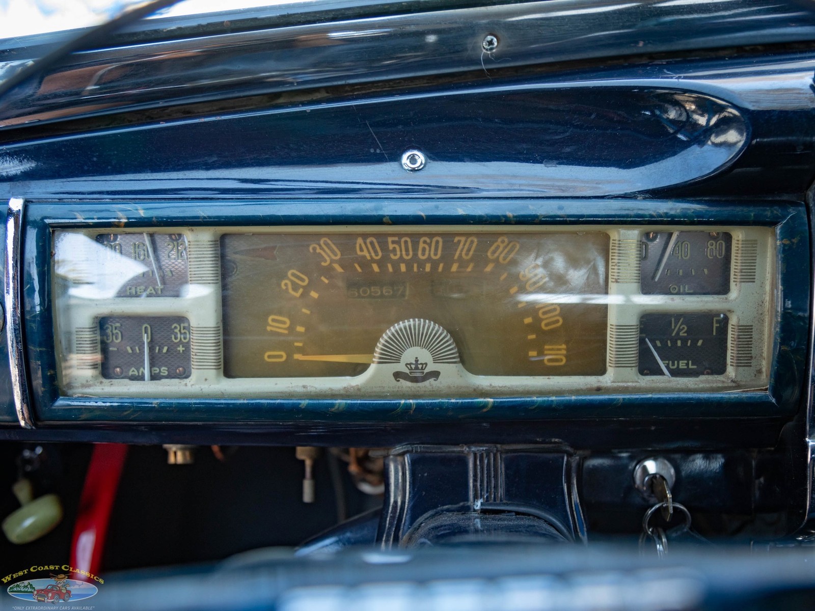 Chrysler-New-Yorker-2-Door-Club-Coupe-1942-2-Door-Coupe-36