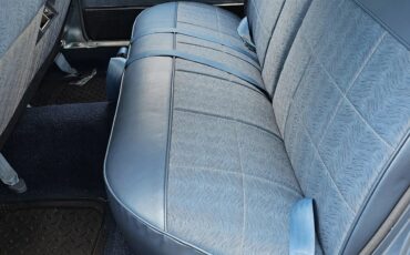 Chrysler-New-yorker-1962-Blue-With-White-Top-Blue-14