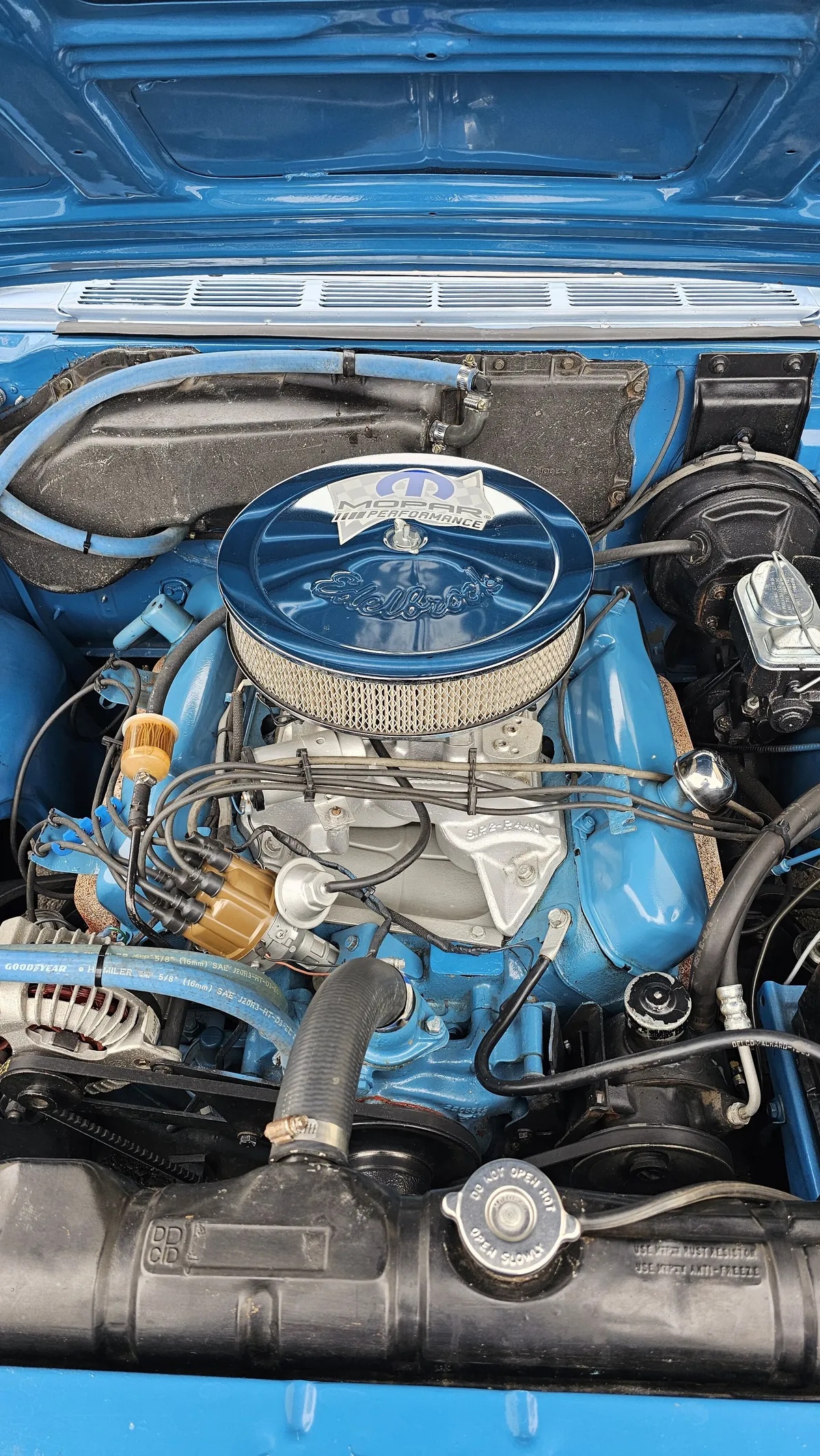 Chrysler-New-yorker-1962-Blue-With-White-Top-Blue-7