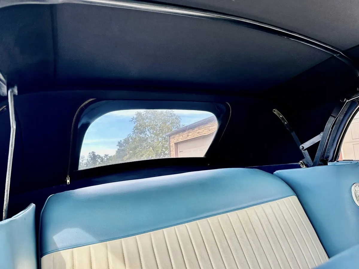 Chrysler-Windsor-1948-Light-Blue-Light-Blue-amp-White-12