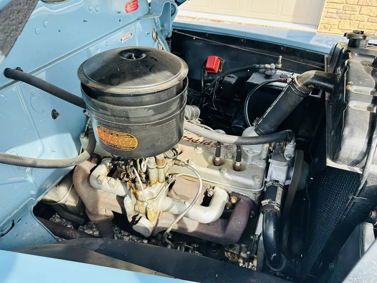 Chrysler-Windsor-1948-Light-Blue-Light-Blue-amp-White-2