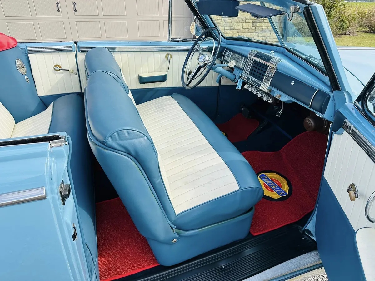 Chrysler-Windsor-1948-Light-Blue-Light-Blue-amp-White-7
