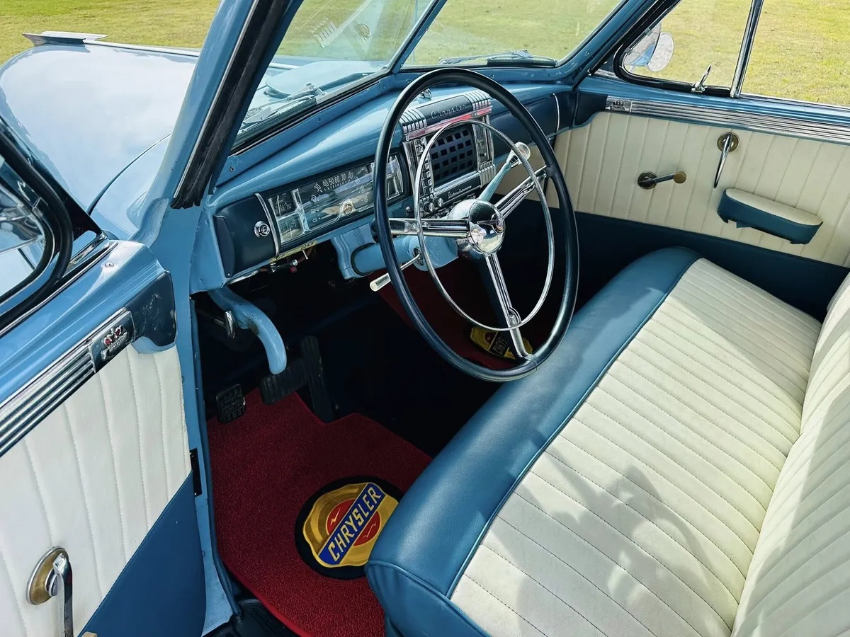 Chrysler-Windsor-1948-Light-Blue-Light-Blue-amp-White-8