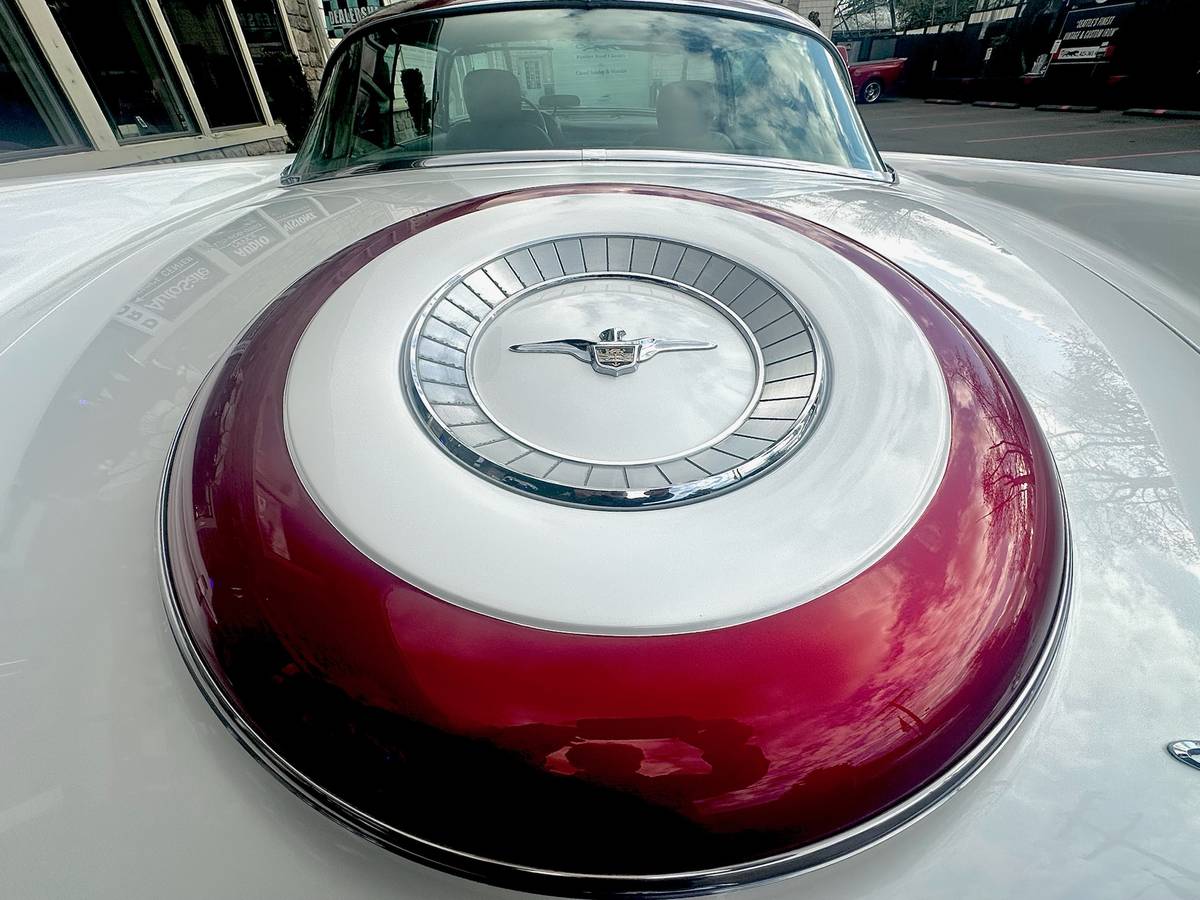 Chrysler-imperial-1958-8