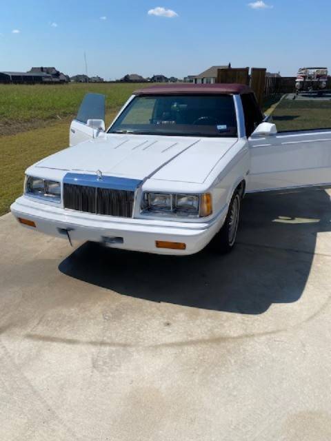Chrysler-lebaron-1986-white-2