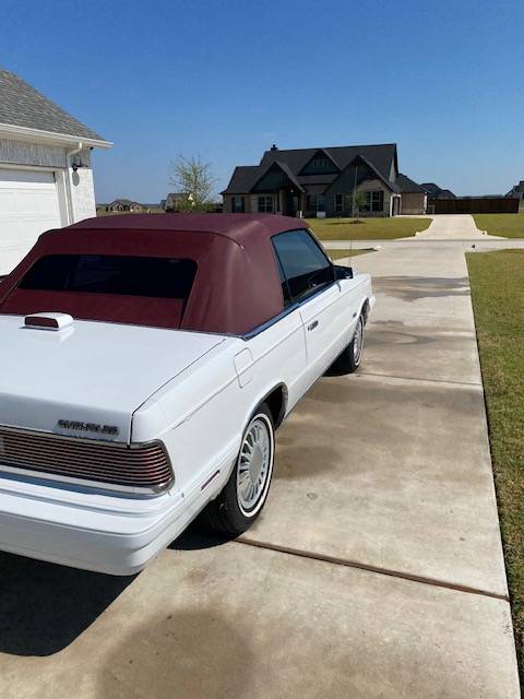 Chrysler-lebaron-1986-white-4