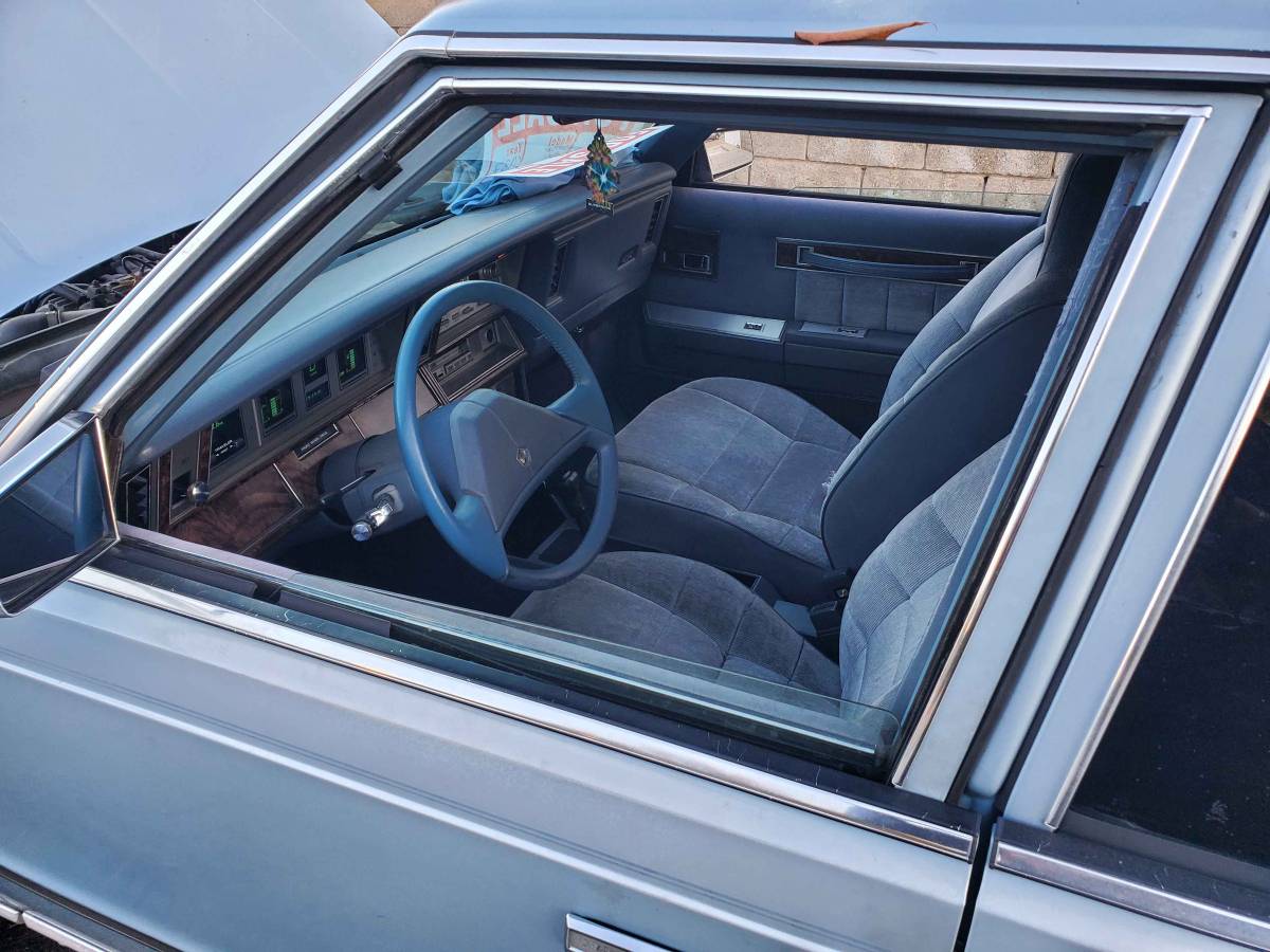 Chrysler-lebaron-1987-blue-14