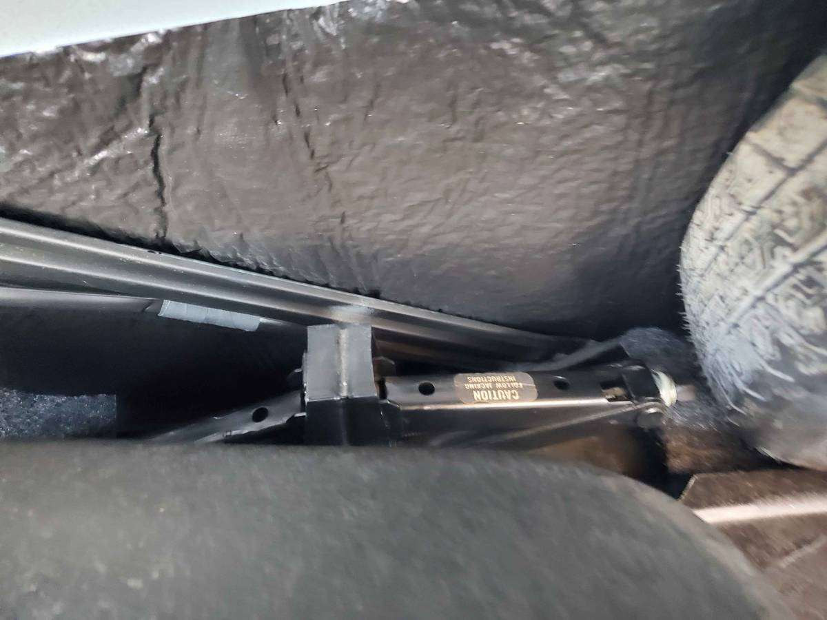 Chrysler-lebaron-1987-blue-2