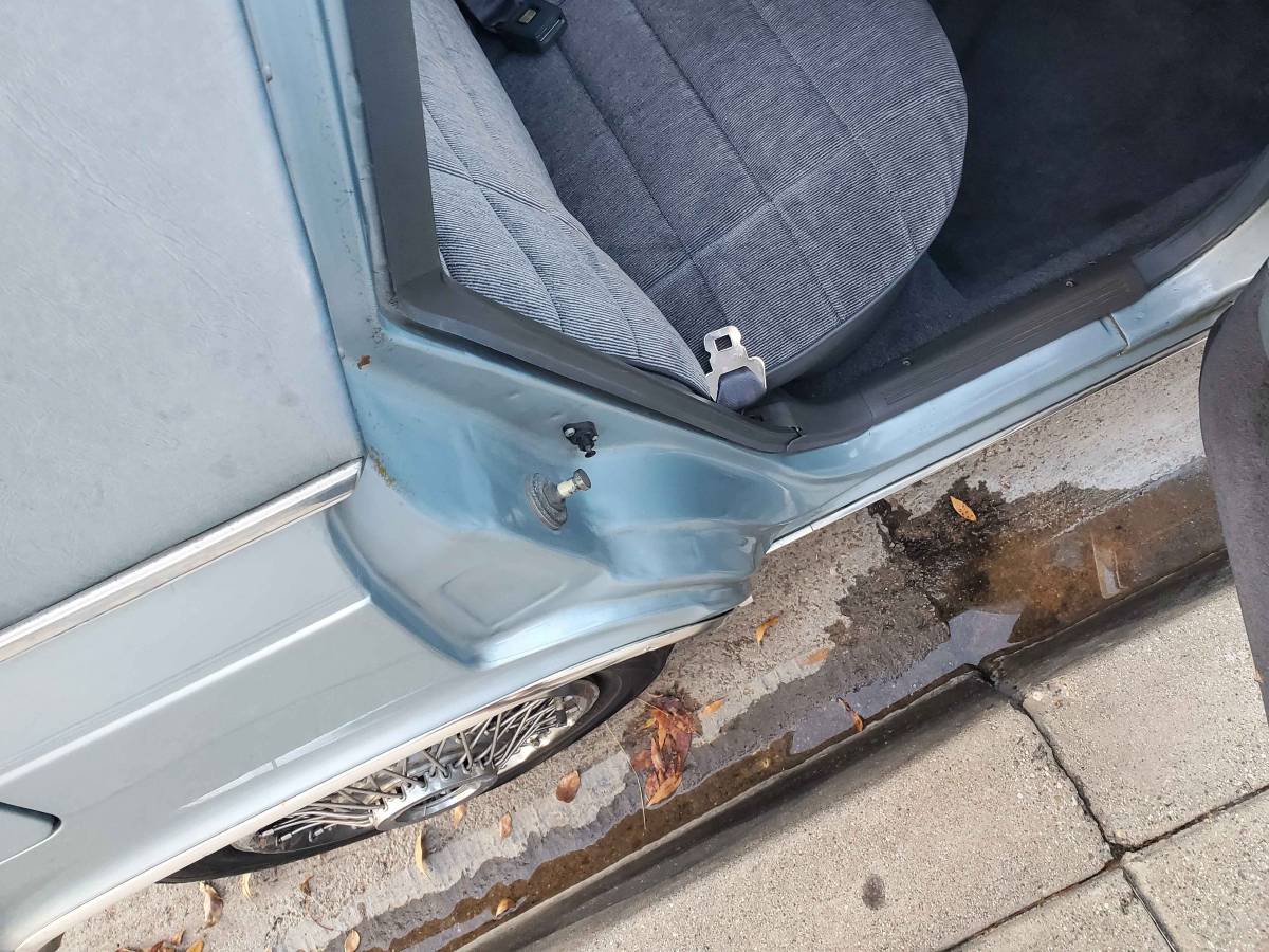 Chrysler-lebaron-1987-blue-7