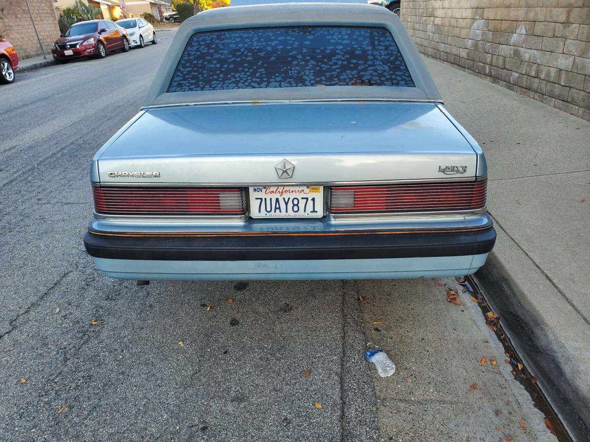 Chrysler-lebaron-1987-blue-8