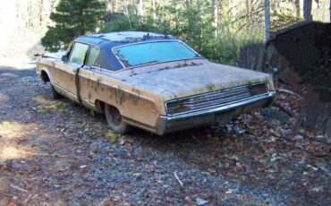 Chrysler-new-yorker-1968-4