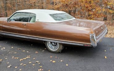Chrysler-new-yorker-1972-brown-1