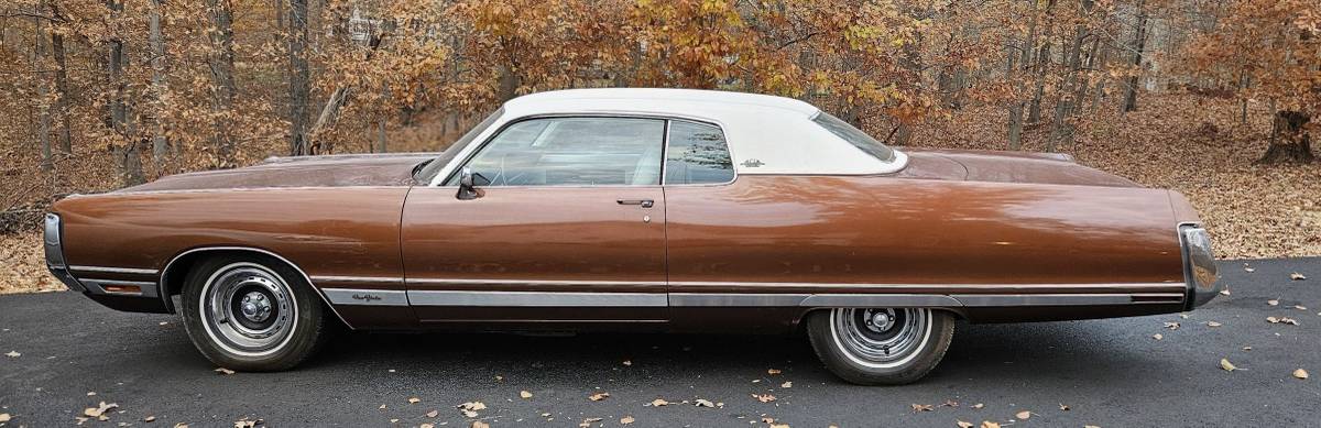 Chrysler-new-yorker-1972-brown-2