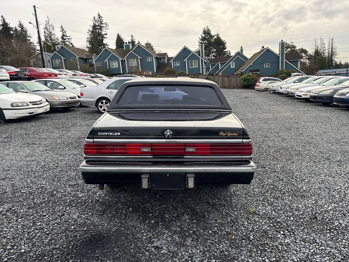 Chrysler-new-yorker-1987-black-12