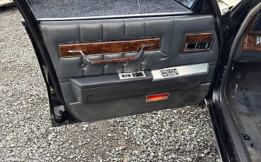 Chrysler-new-yorker-1987-black-17