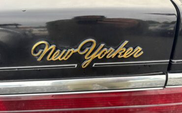 Chrysler-new-yorker-1987-black-9