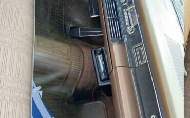 Chrysler-newport-1966-3