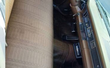 Chrysler-newport-1966-4