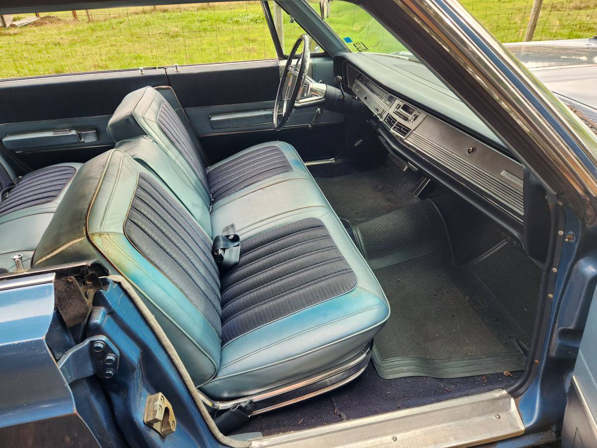 Chrysler-newport-1967-blue-12