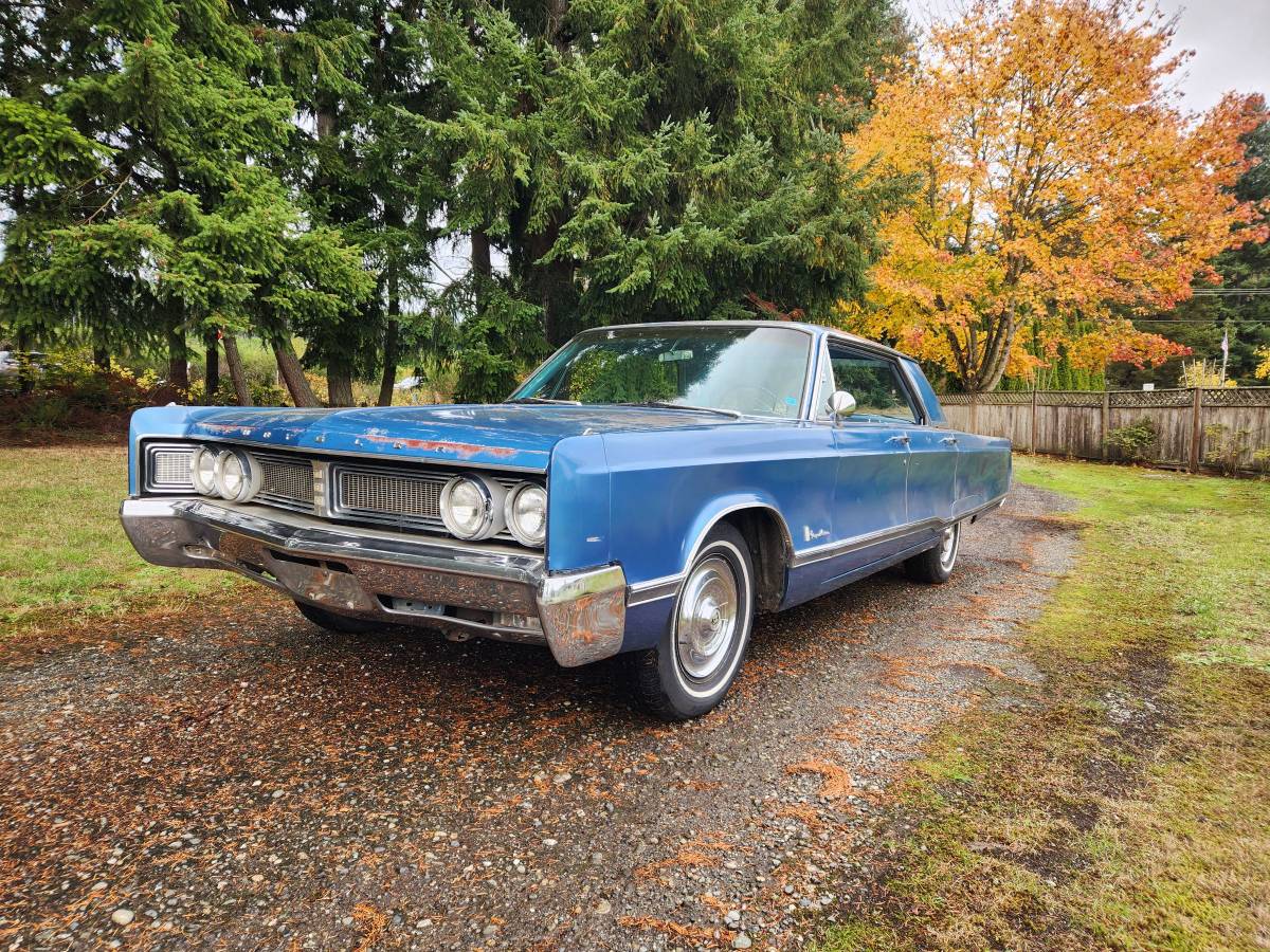 Chrysler-newport-1967-blue